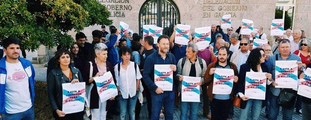 A Mesa pola normalización protesta por la exclusión del gallego en los Premios Arquímedes