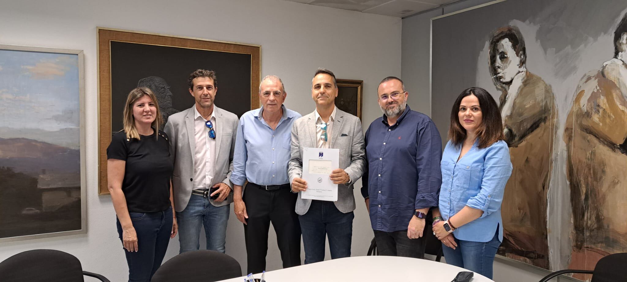 Contigo Firma su programa ante notario