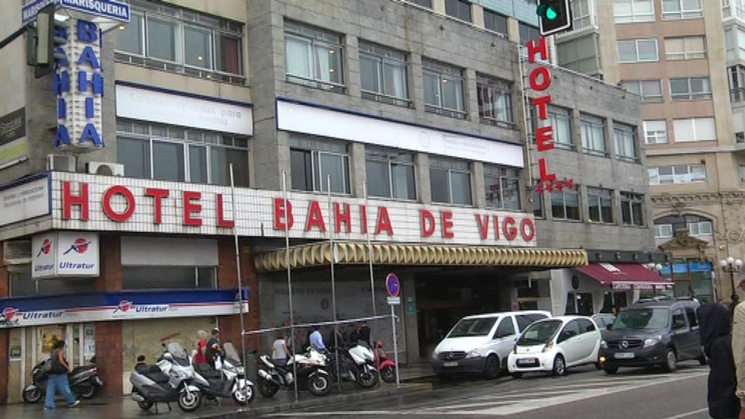 Entrada del Hotel Bahía de Vigo.