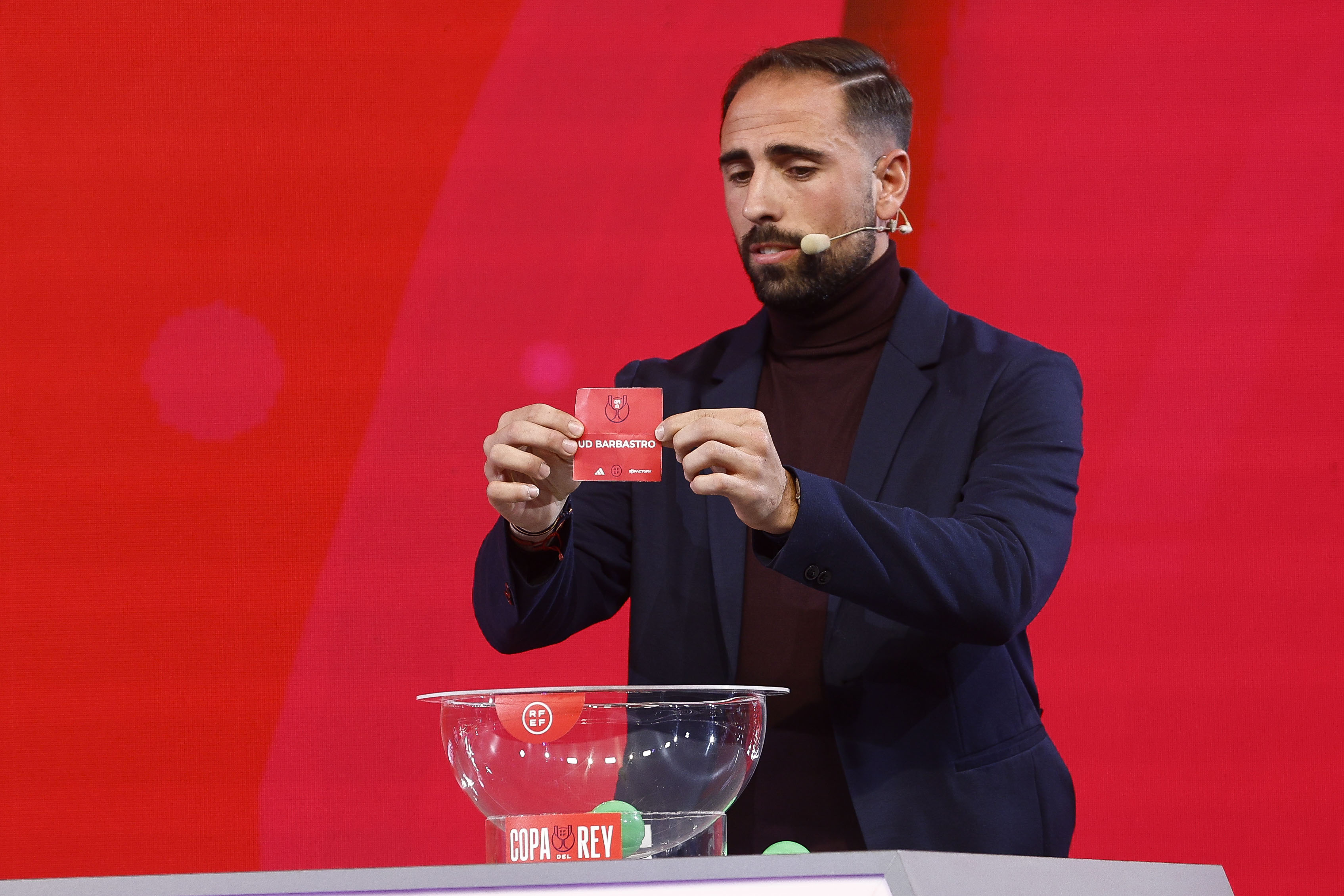 Pesca, en la sede de la RFEF en un sorteo de la Copa