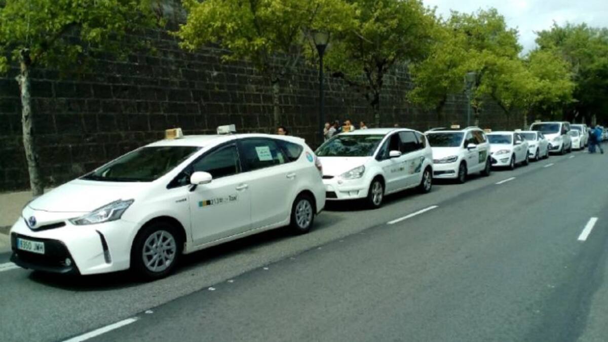 Plan de choque de taxistas en Pamplona (11/10/2022)
