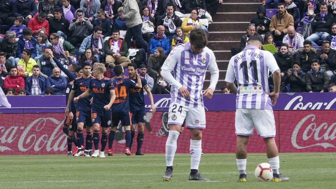 El Valencia celebra un gol en Zorrilla