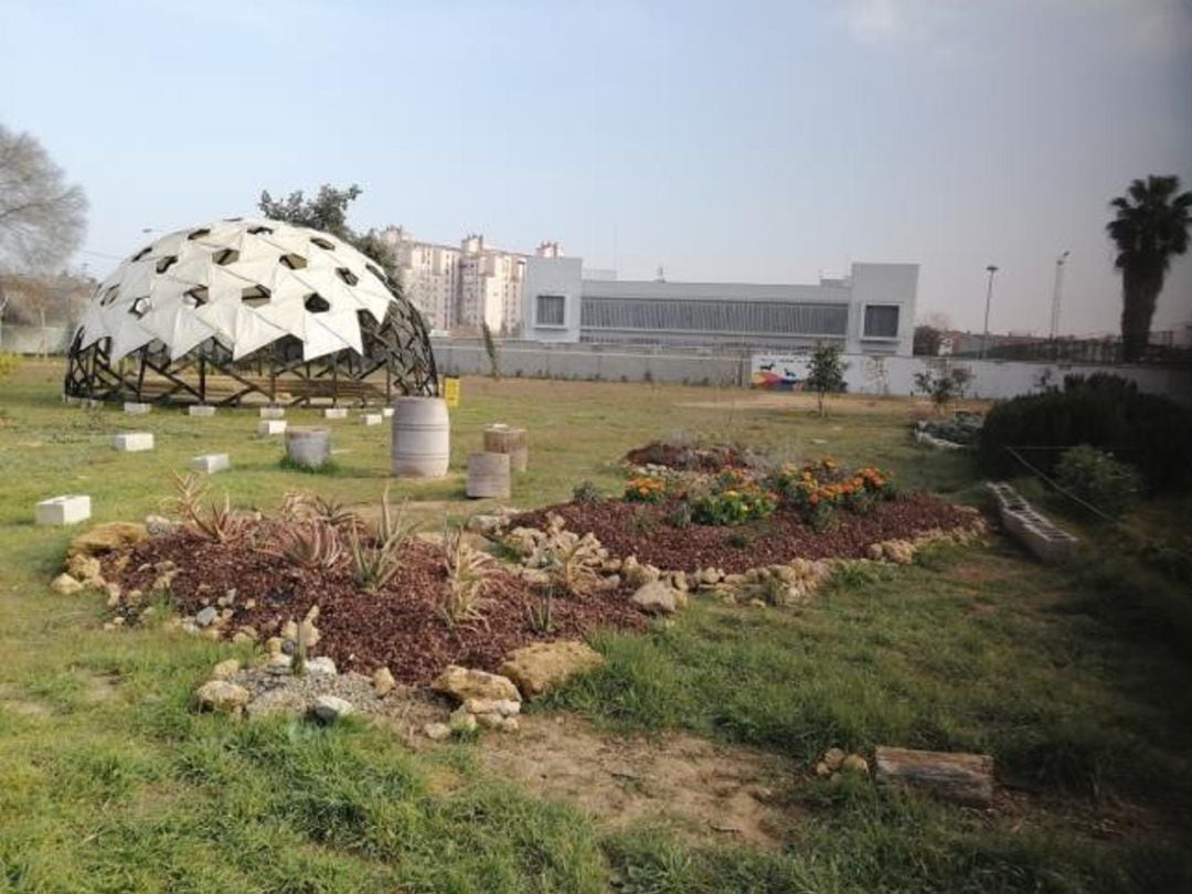 Huertas del IES Romero Murube en el Polígono Sur.