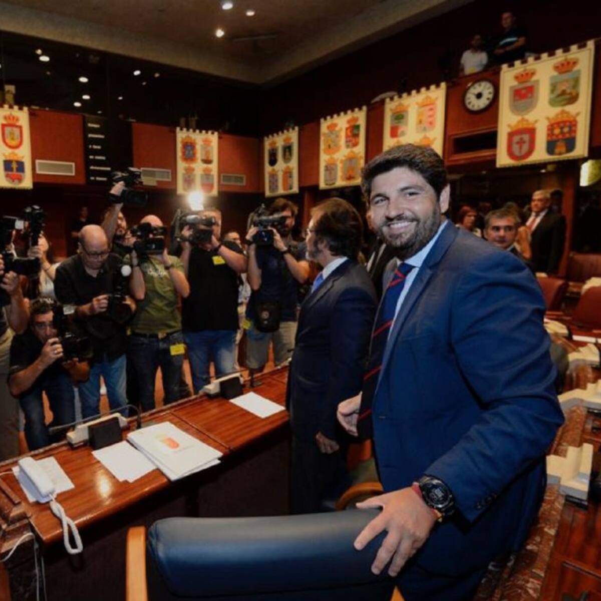 López Miras, investido Presidente de la Región de Murcia con los votos de PP, Cs y Vox