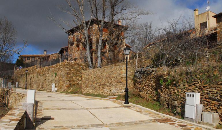 La Guardia Civil detiene a una banda que robaba en casas de la sierra