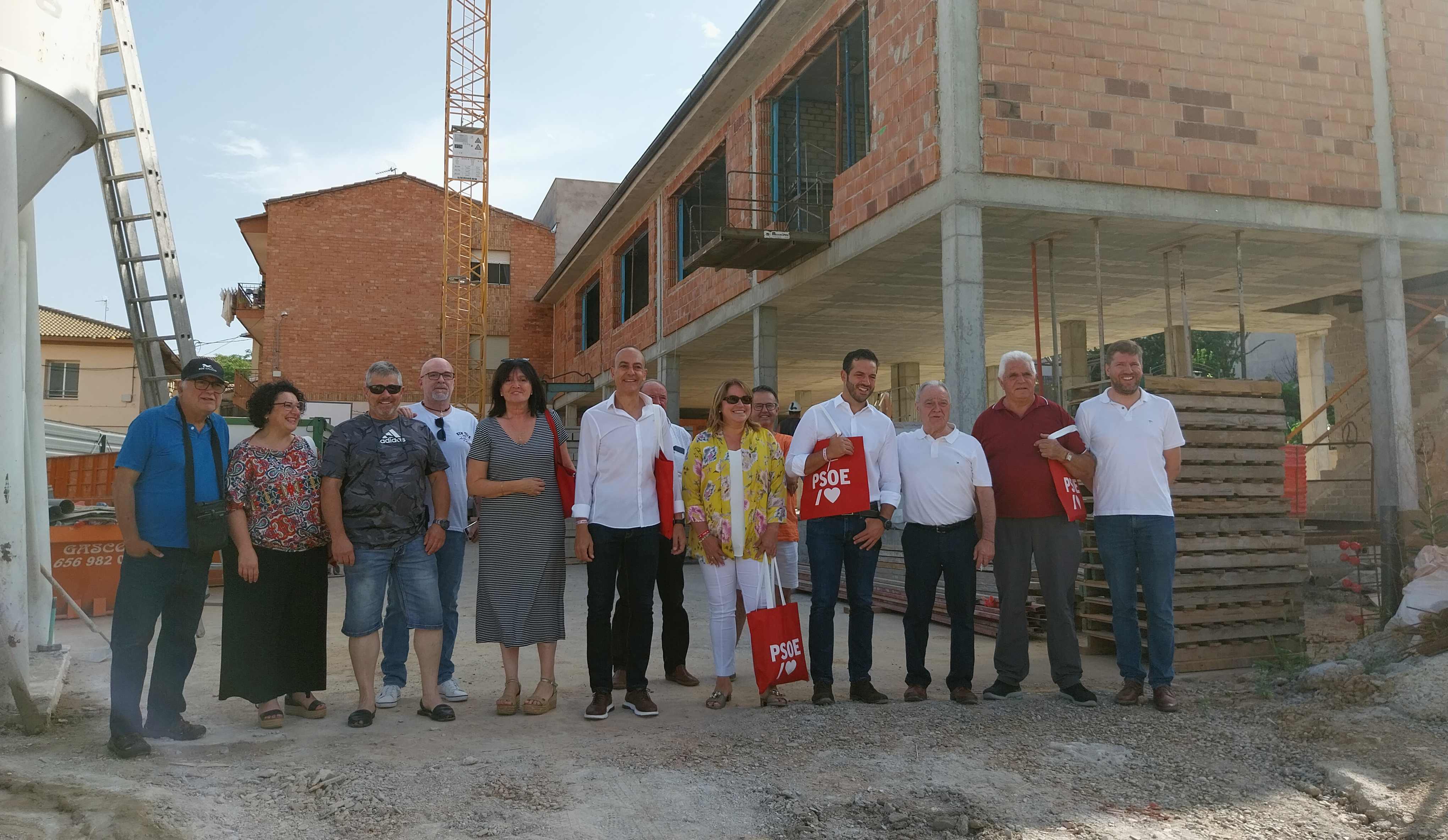 Visita a Benabarre de representantes de la candidatura socialista