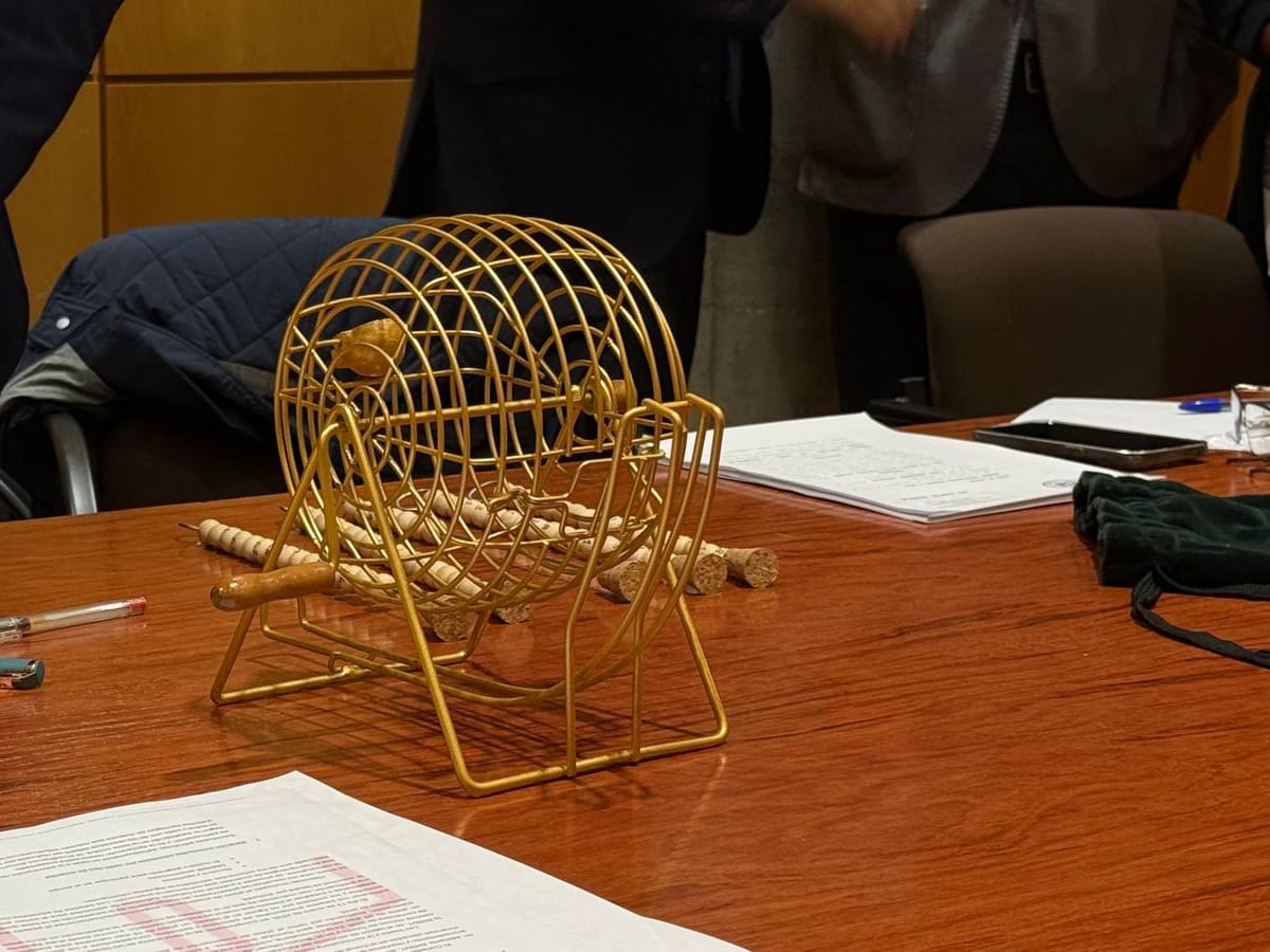 La 'lotería' de conseguir un alquiler asequible en Toledo: el bombo de la vivienda pública vuelve a girar 7 años después