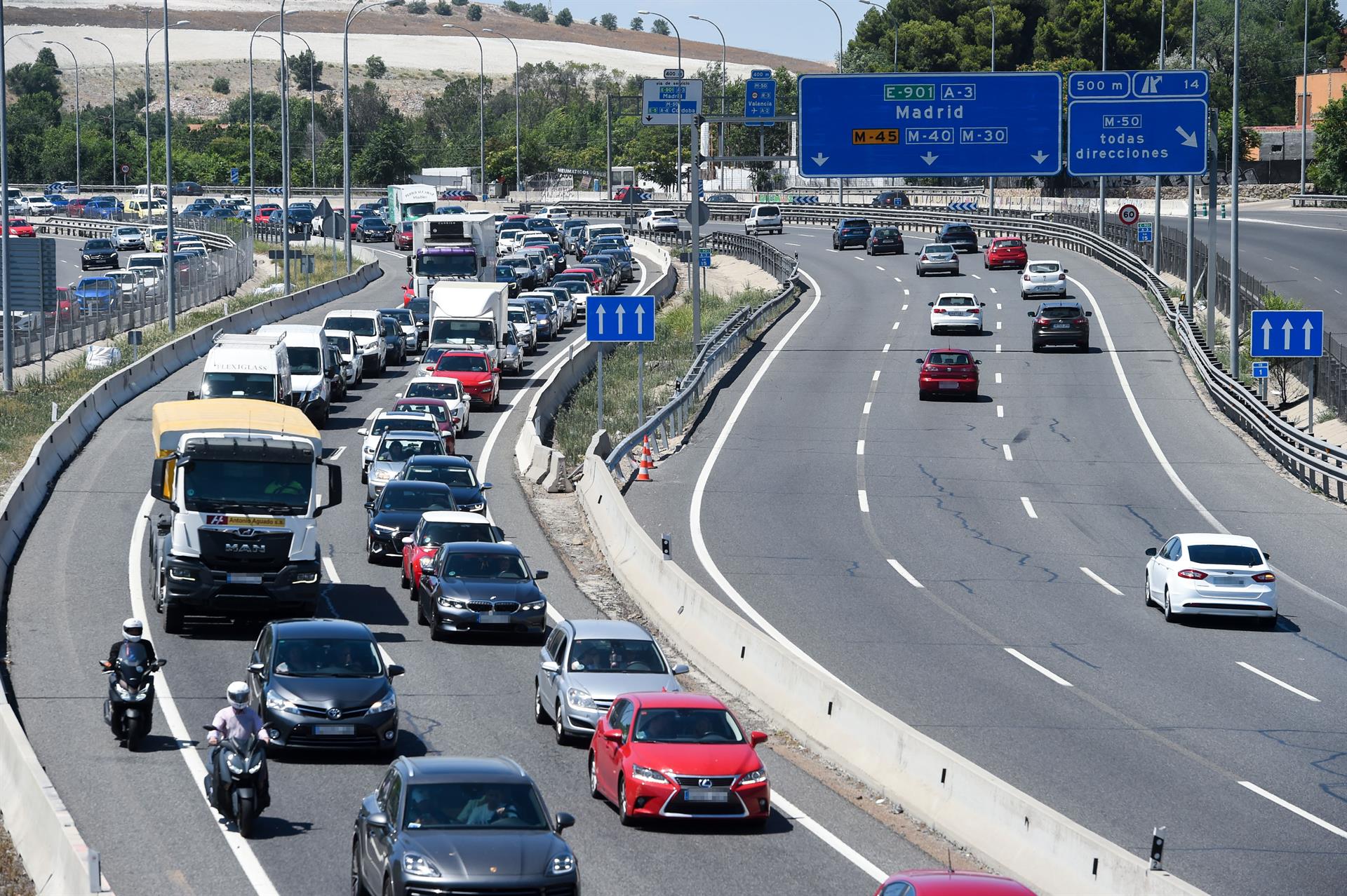 Retenciones en las carreteras por la Operación Salida