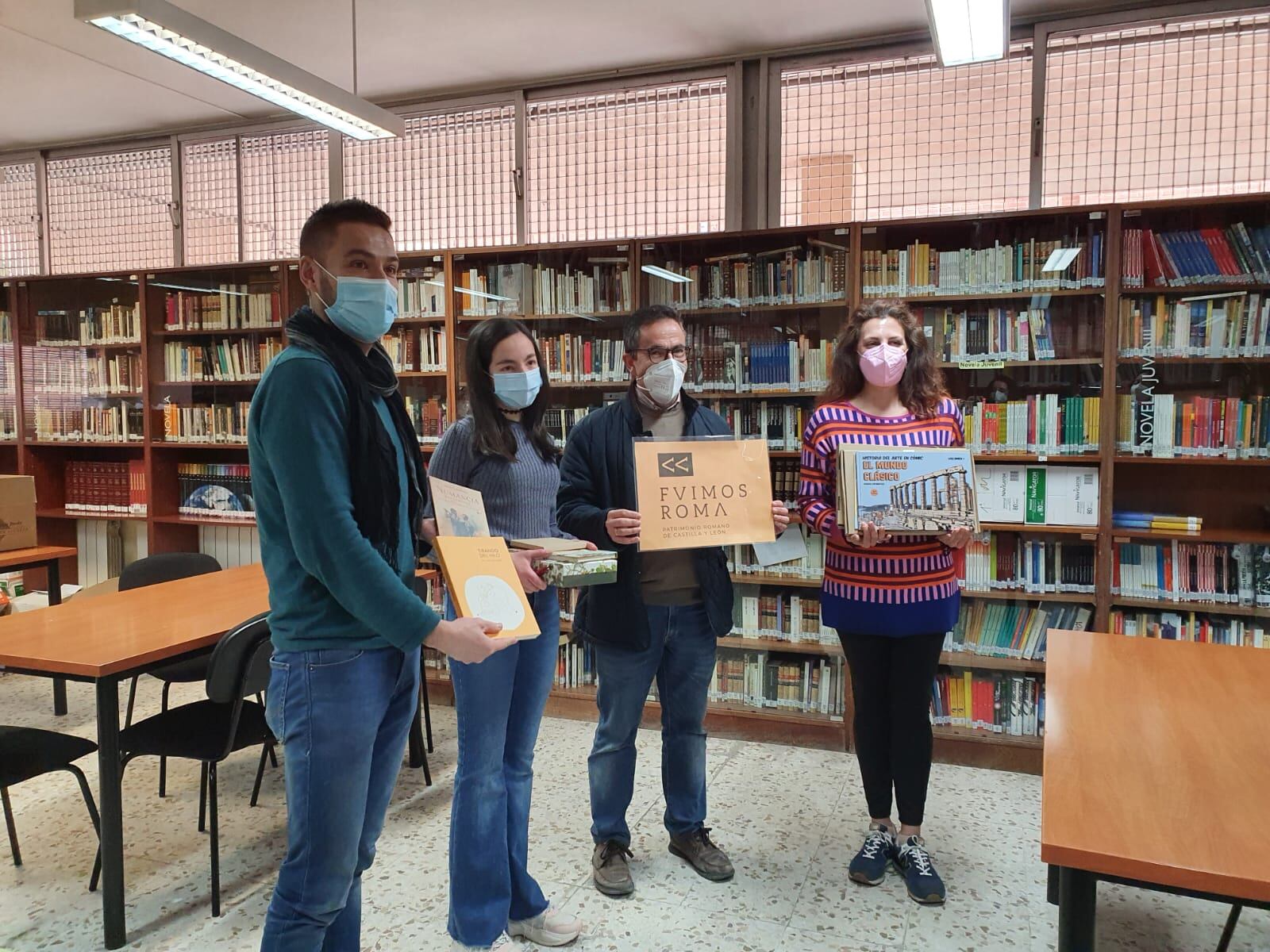 Paula Simón recoge el premio Fuimos Roma