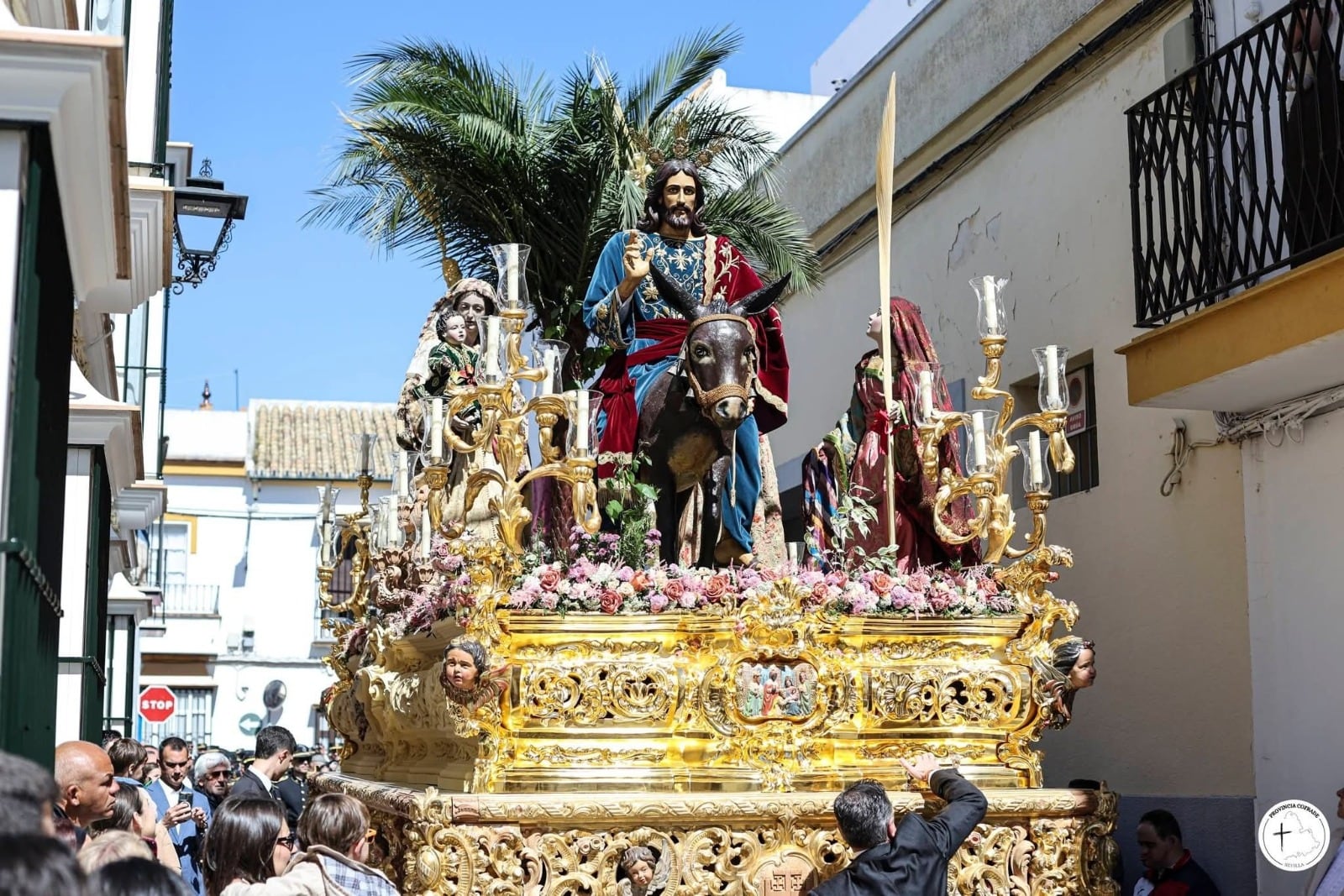 Fotografía de una publicación de la Hermandad del Santo Entierro