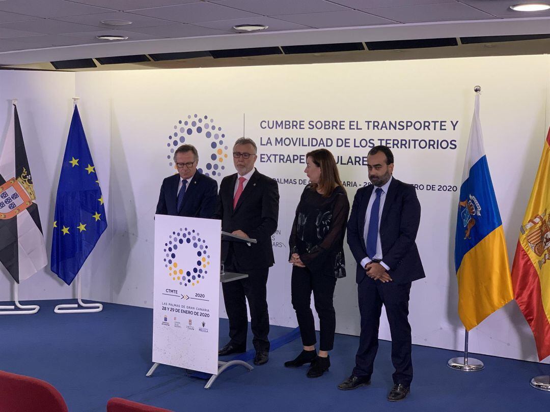 Eduardo de Castro, presidente de Melilla; Ángel Víctor Torres, presidente de Canarias; Francina Armengol; presidenta de Baleares; y Bharat Bhagwandas, director general de Fomento de Ceuta; durante la Cumbre