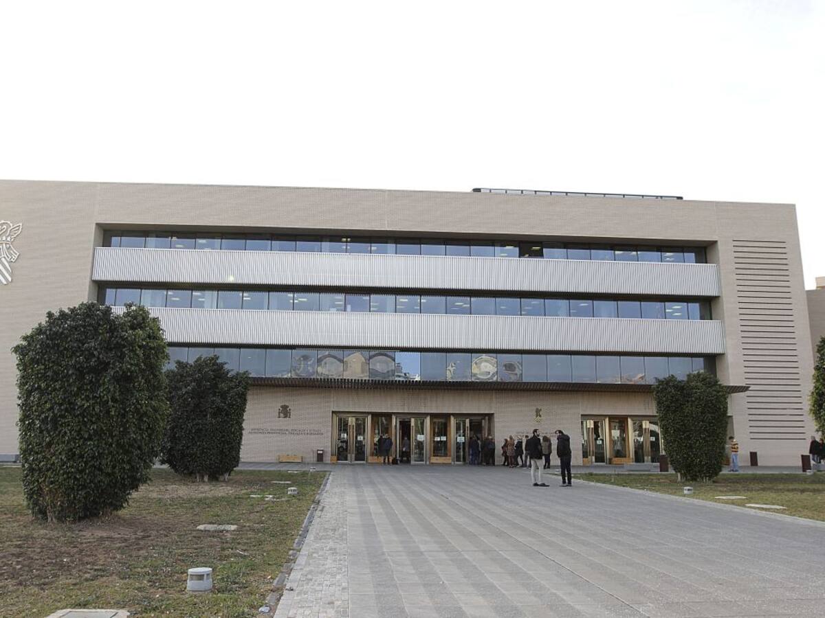 Fiscalía solicita 25 años de internamiento psiquiátrico para un hombre acusado de matar a su madre