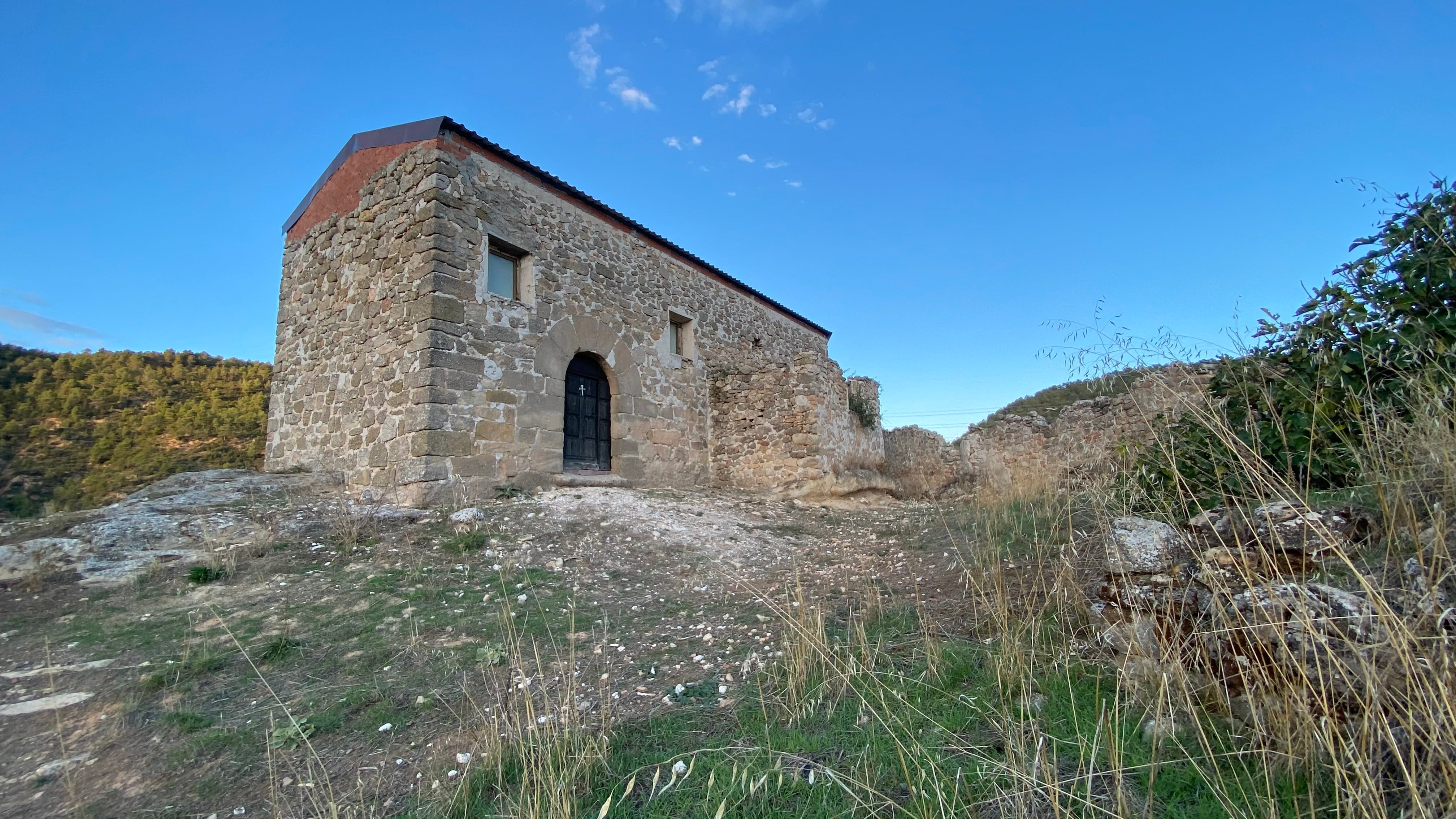 Iglesia de San Lorenzo, en Valdecabrillas.