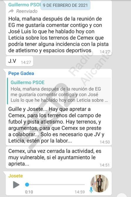 Captura de pantalla de uno de los grupos paralelos de WhatsApp