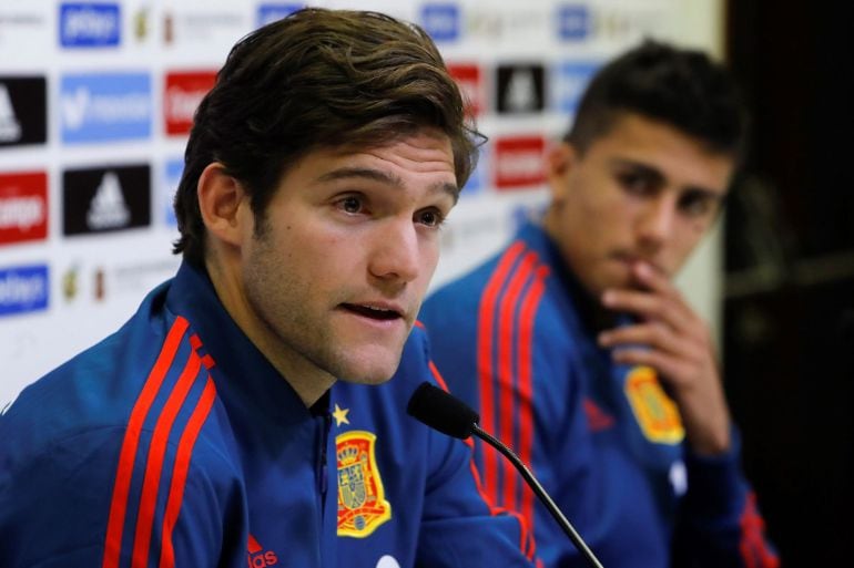 Marcos Alonso y Rodri, en la sala de prensa 