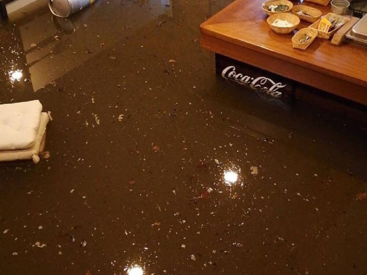 El agua inunda el Restaurante El Ingenio Chico de la Casa de la Moneda