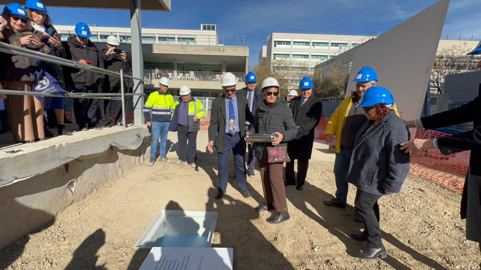 El videopodcast de la SER ‘Renacer tras la DANA’, incluido en la cápsula del tiempo de la UV