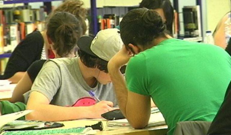 Comienzan los talleres y clubes de Escritura y Lectura en las bibliotecas fuenlabreñas. 