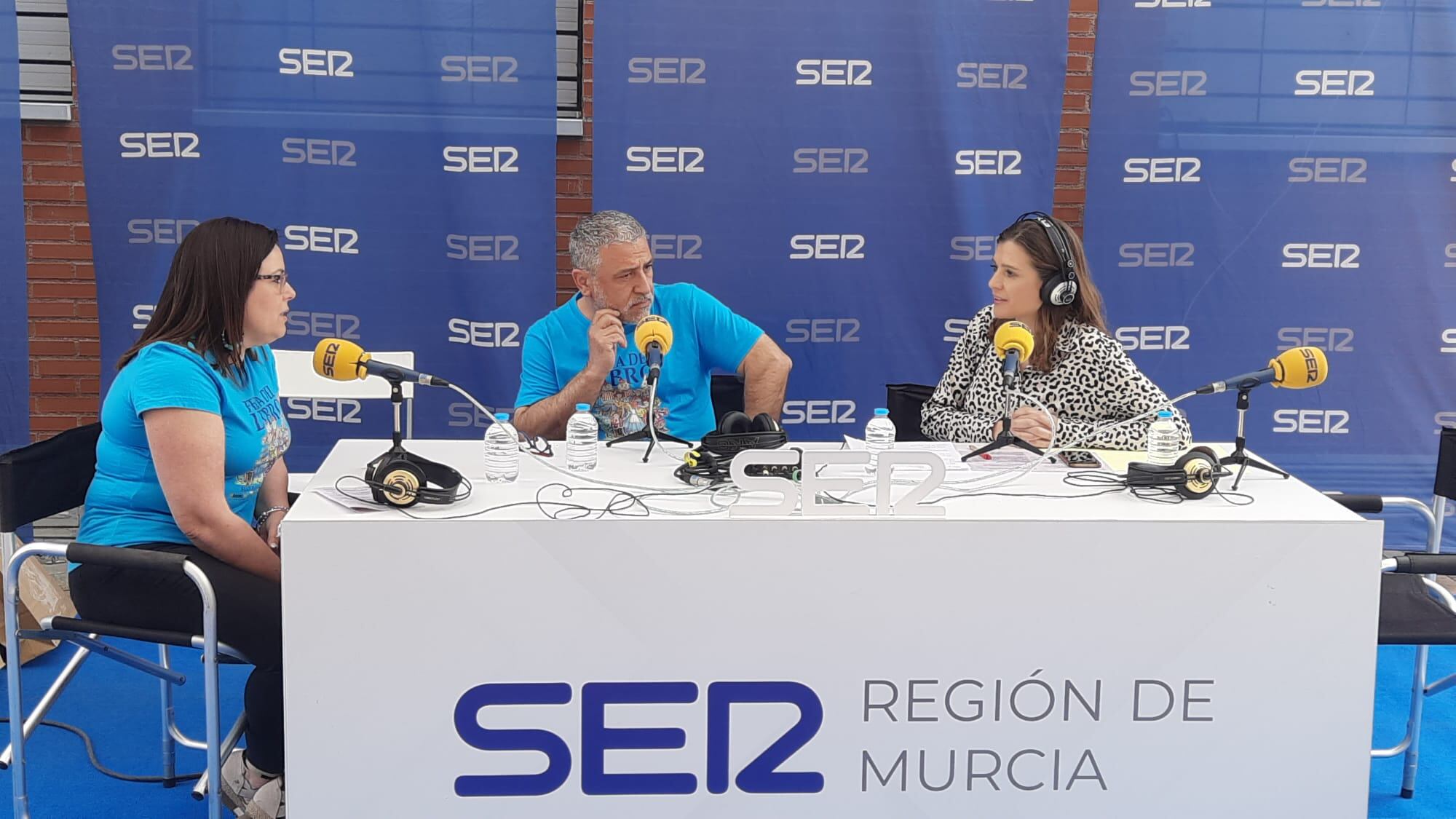 De izquierda a derecha, Eva Alarcón, José Espín y Paqui Pérez