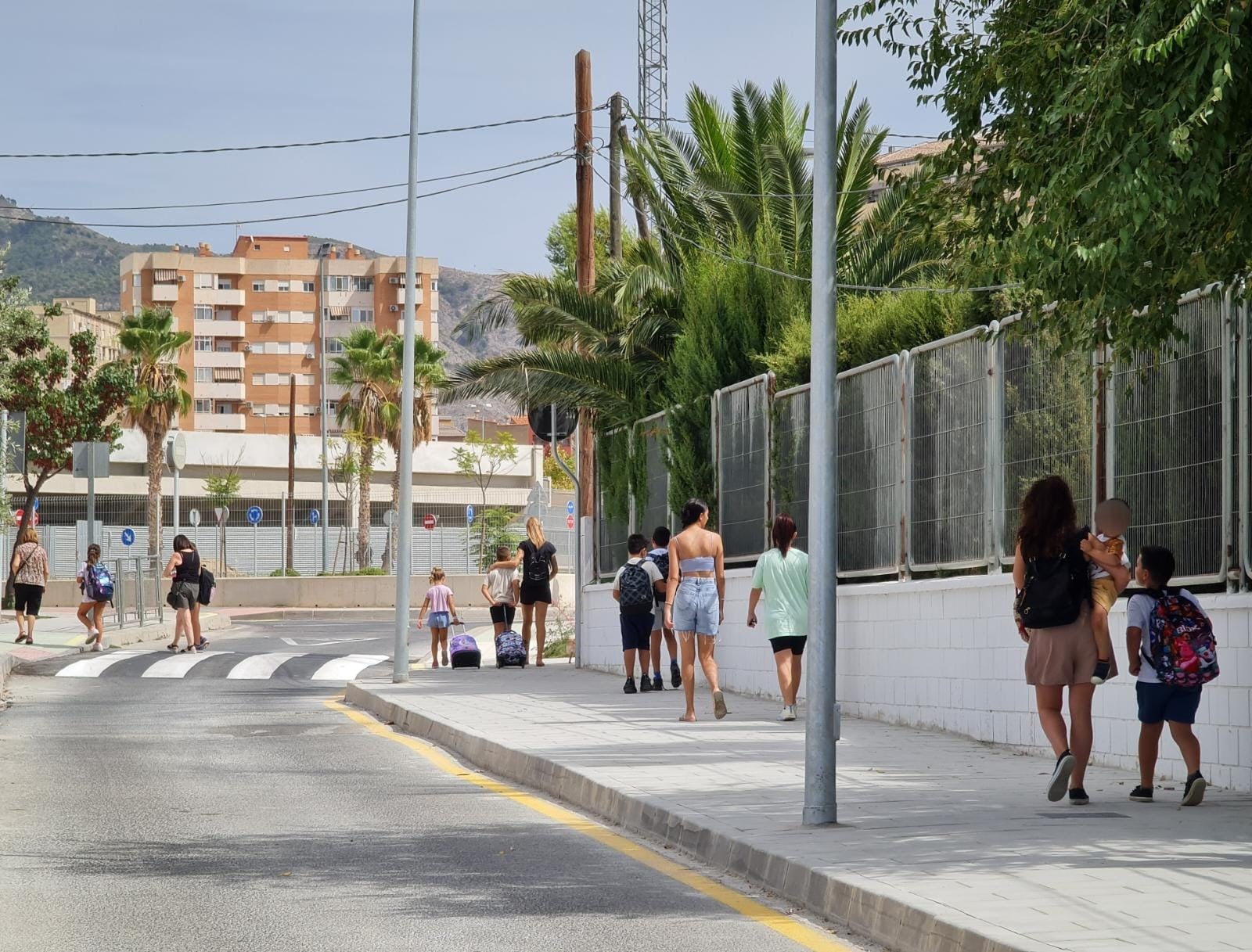 Mejora accesos a Juan Rico y Amat en Elda