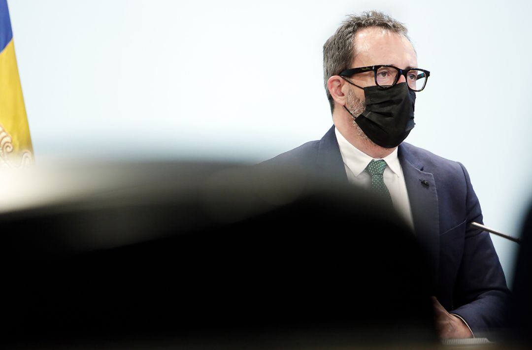 Torres agafa Turisme i Telecomunicacions. Ordenament territorial i Habitatge seran per Filloy, mentre que Pallarès s'ocuparà d'Afers Socials