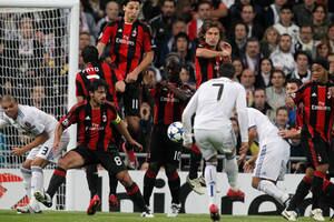 El portugués hace el primer tanto del Real Madrid en el partido de la Champions frente al Milan