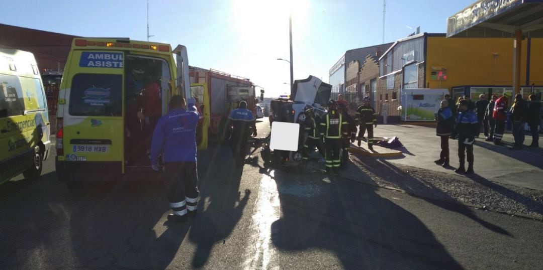 Accidente de tráfico en el Polígono de Las Hervencias