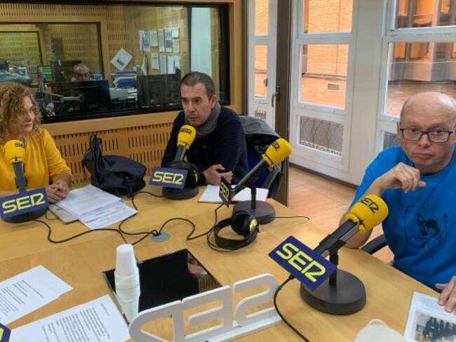 De izquierda a derecha: Encarna Espín (UGT); Nacho Álvarez-Castellanos (Intersindical) y Francisco Saura (CCOO).