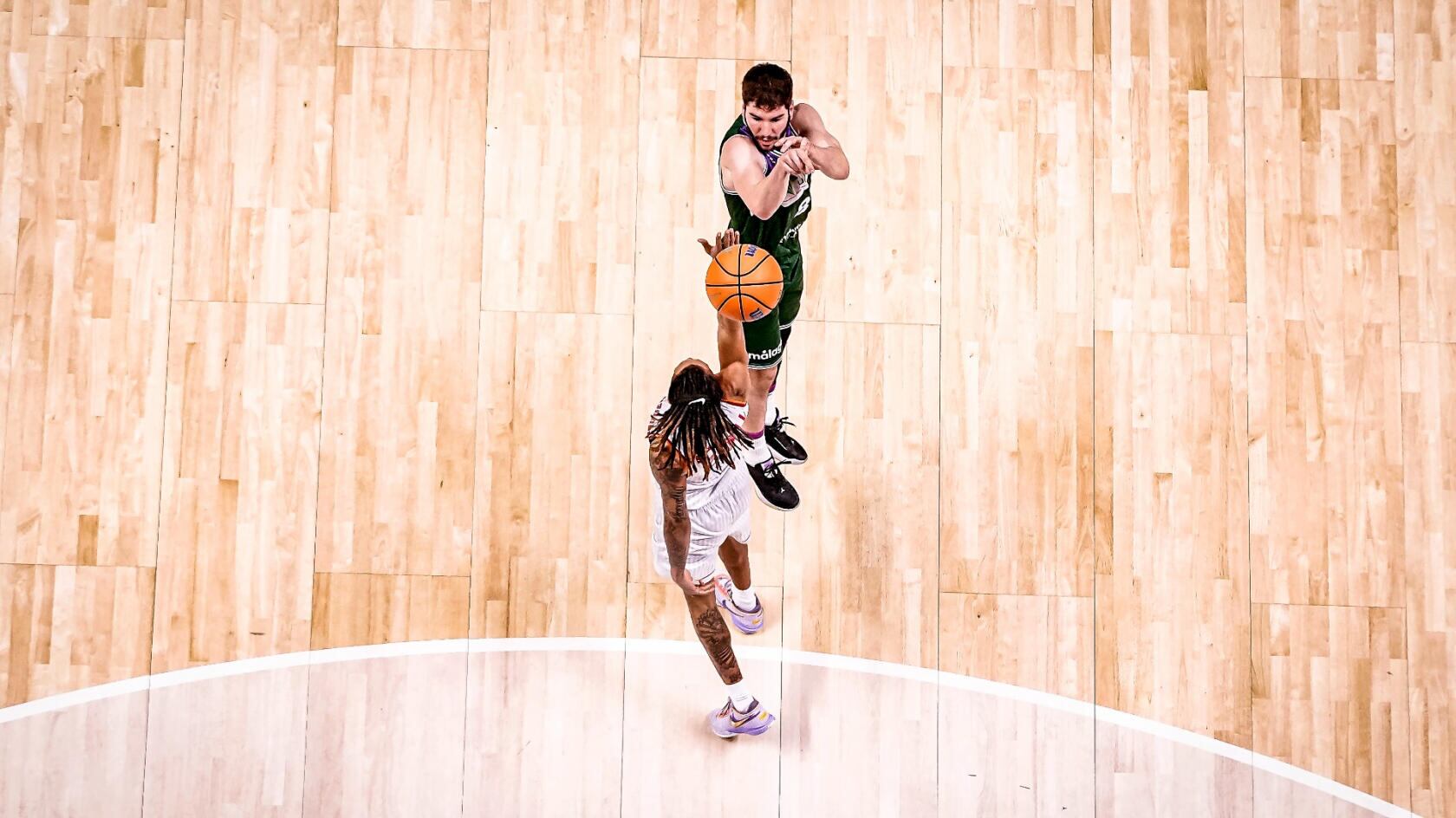 El escolta del Unicaja Darío Brizuela apunta mañana a los aros del Sinam Erdem Arena de Estambul