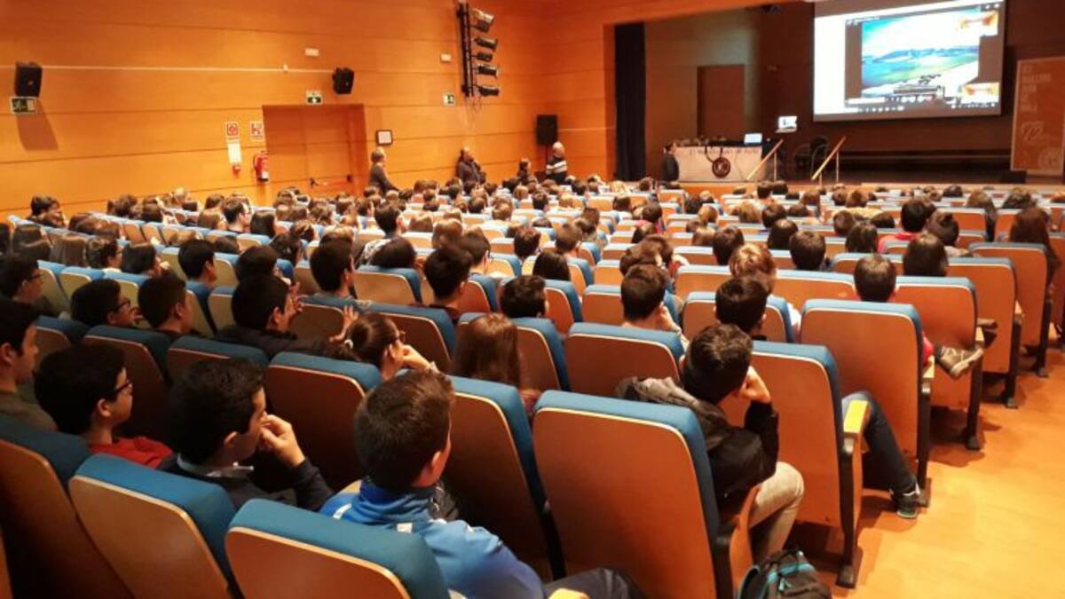 IES Maestro Juan de Ávila: de Espartero a la Antártida