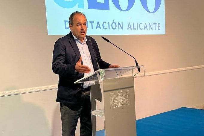 El presidente de la FACPYME y la Cámara de Comercio de Alicante, Carlos Baño