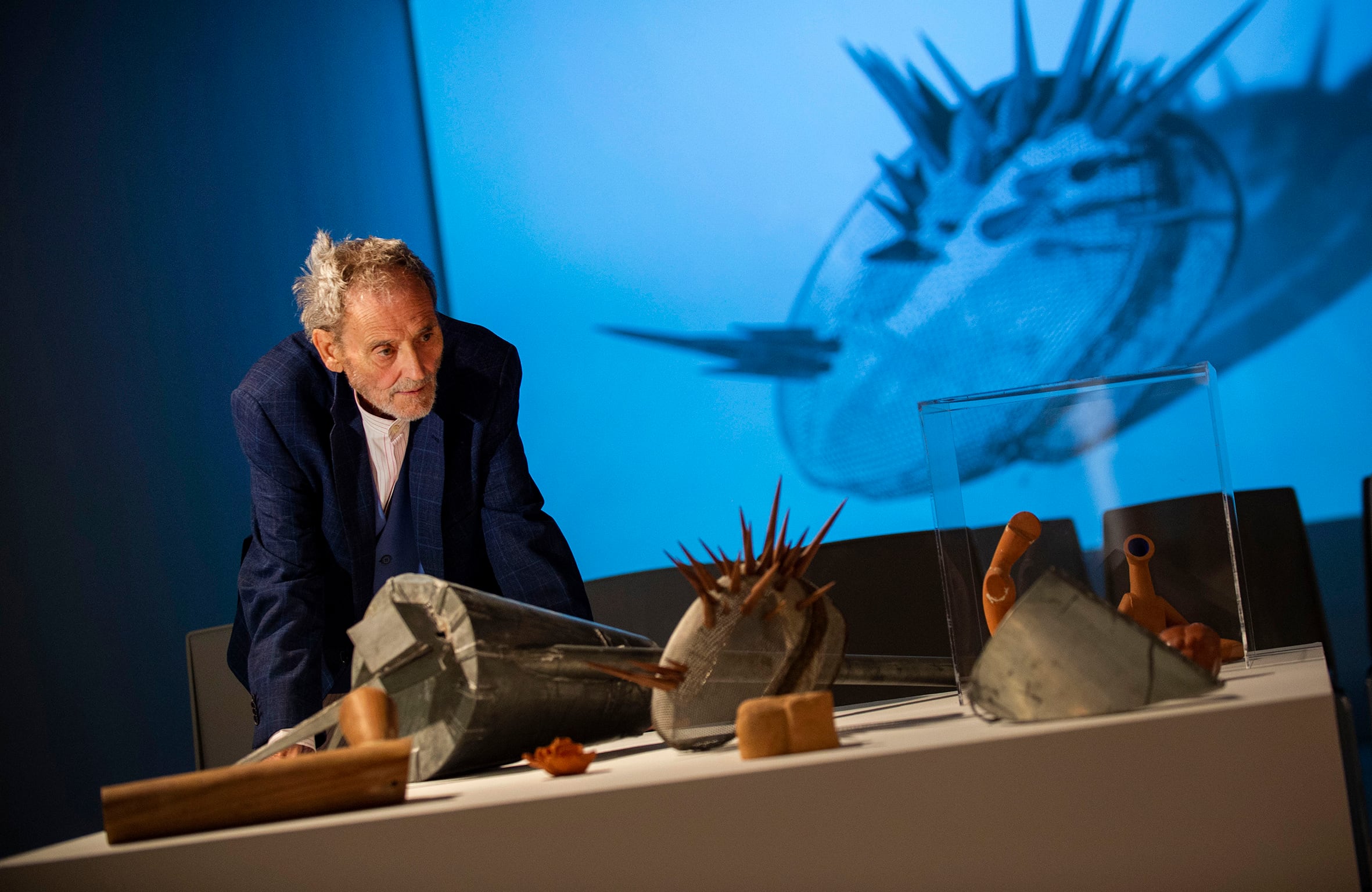 La Diputació expone las ciudades de terracota y otras obras clásicas y actuales de Miquel Navarro