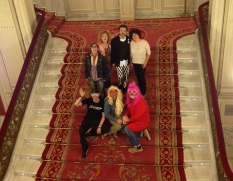 El humor de Las Txirenitas y Las Fellini y una disparatada gala lírica a cargo del tenor Enrique Viana protagonizan la programación del Teatro Arriaga