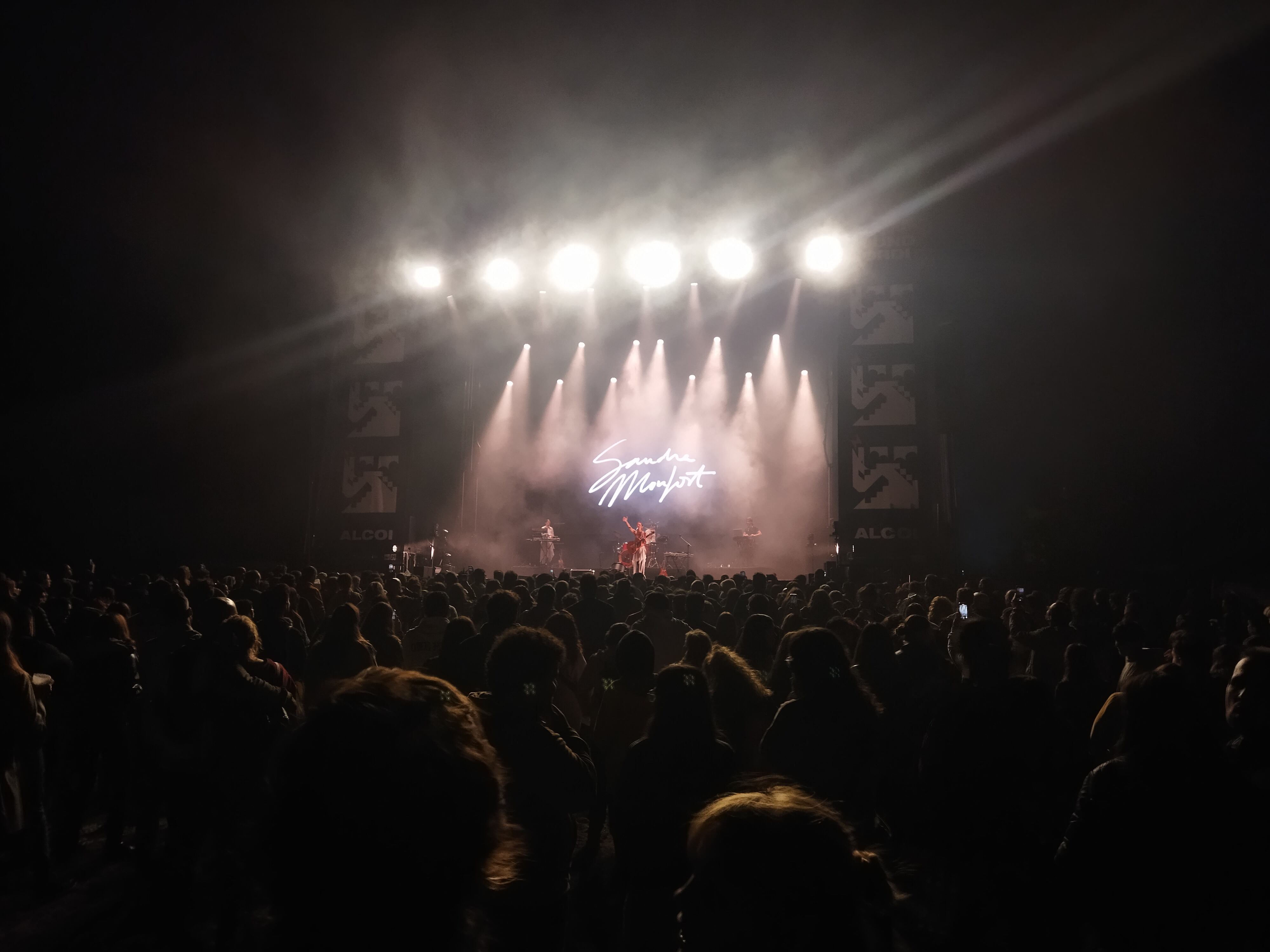 Un moment de l'actuació de Sandra Monfort en el Sound Jordi Alcoi de 2025.