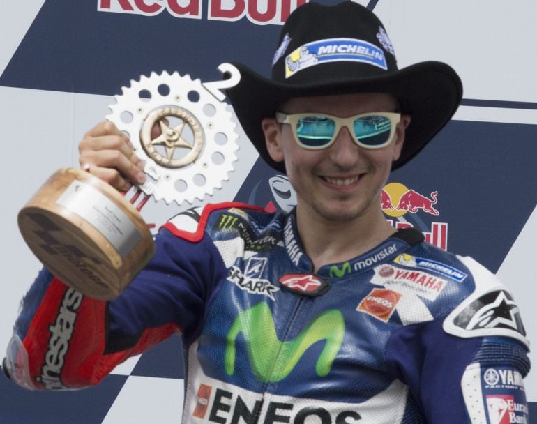 Jorge Lorenzo celebrando su segundo puesto en el Gran Premio de las Américas en Austin, Texas el pasado 10 de Abril