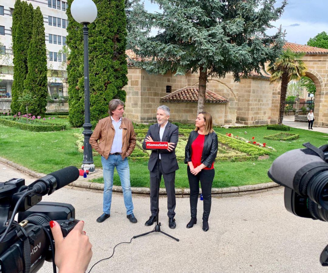 Carlos Martínez, Fernando Grande Marlaska y Virginia Barcones