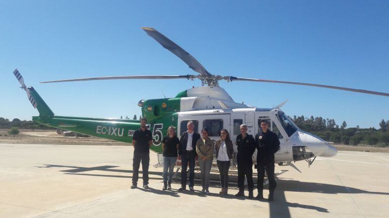 Representantes públicos en la visita a los caminos de El Rocío 2018. 