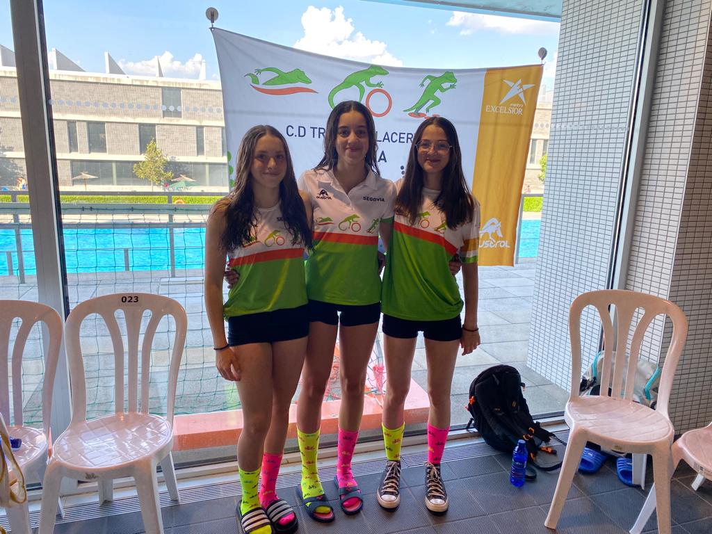 La nadadora segoviana Daniela Cecilia consigue cinco medallas regionales