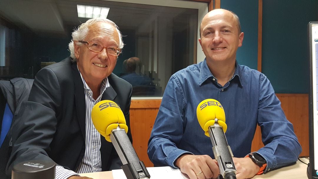 Manuel Garrido y Luis Marina en el estudio de La Ventana de Cantabria 