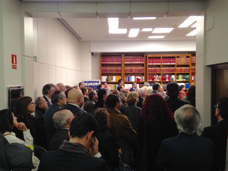 Los abogados de Palencia en la presentación de las obras del colegio
