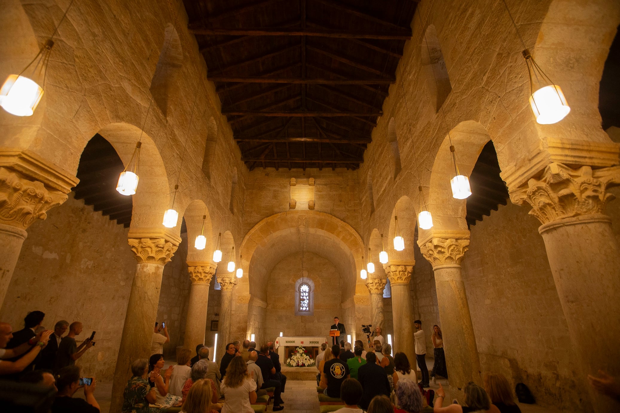 Nueva iluminacion en la Basílica de San Juan de Baños