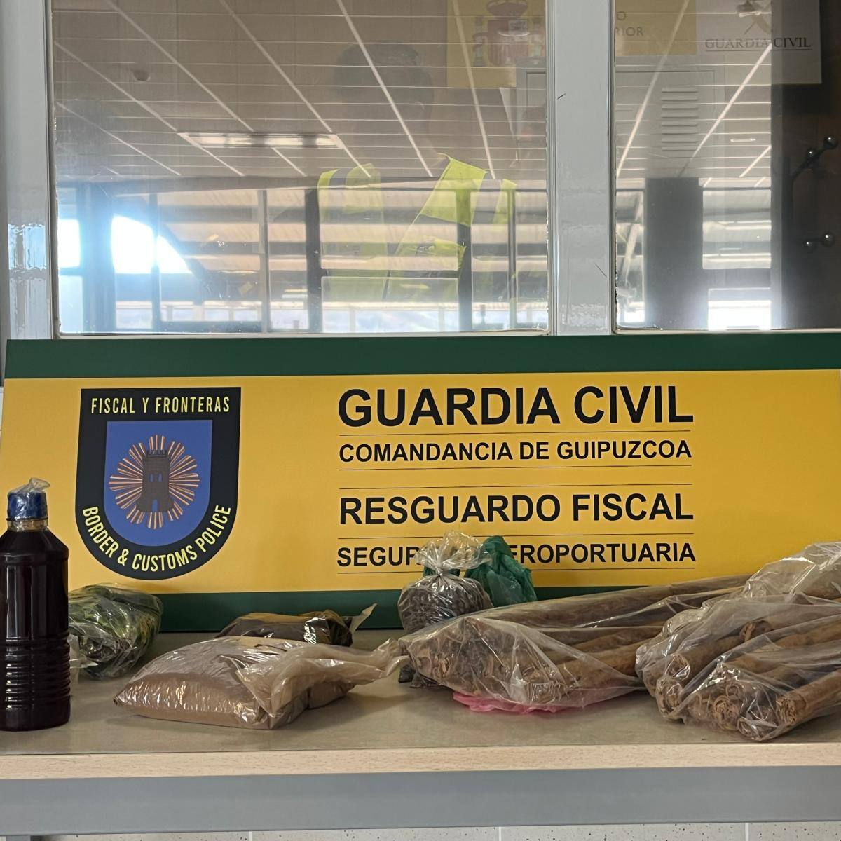 El aeropuerto de Hondarribia intercepta casi 100 kilos de productos prohibidos en el primer trimestre