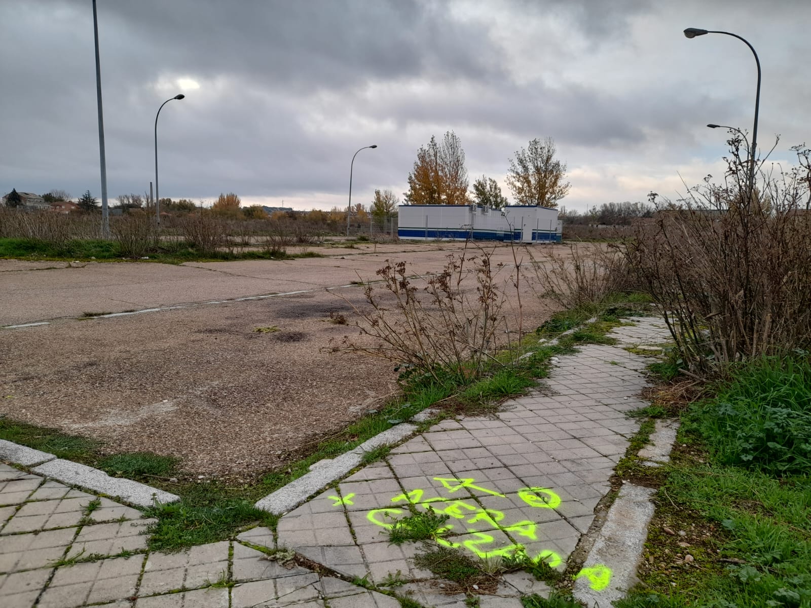 Caseta de obra en la parcela del nuevo hospital de Aranda