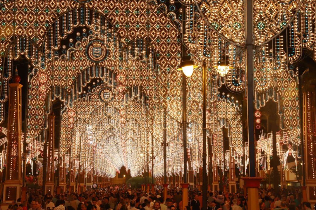 Espectacular alumbrado de la Feria del Caballo 2019