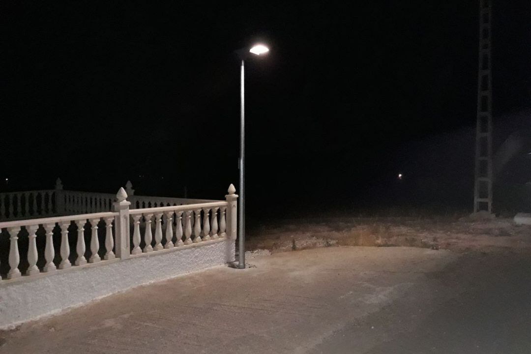 Farolas inteligentes instaladas en la Zona Oeste de Cartagena.