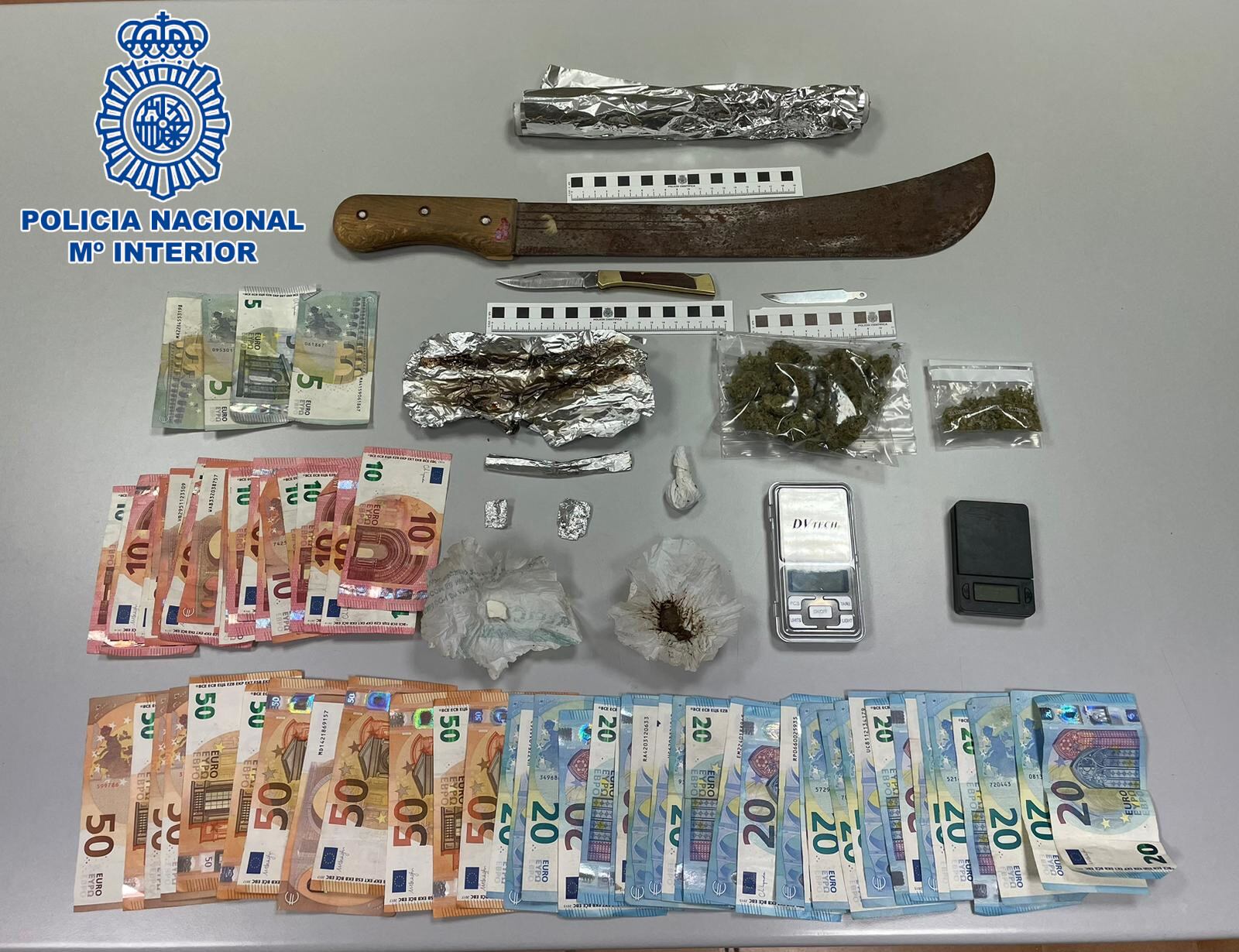 Material incautado en la operación antidroga de Andújar.