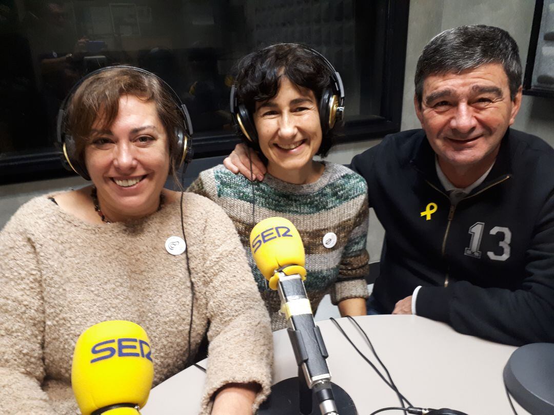 Ezkerretik eskumara, Mireia Alonso, Ane Sarasua eta Joxe Mari Ulazia