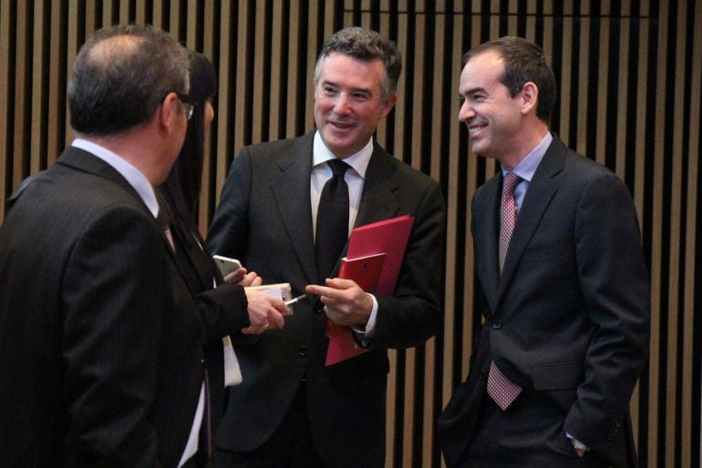 El ministre Jordi Alcobé ha respost a les preguntes sobre l'emplaçament de l'heliport.