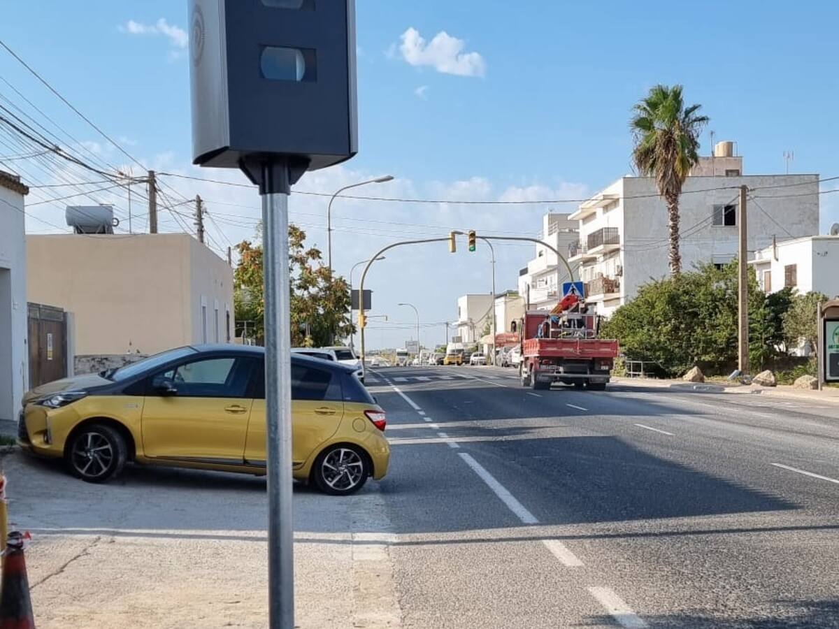 Santa Eulària instala cuatro radares en puntos de mayor siniestralidad de vías municipales