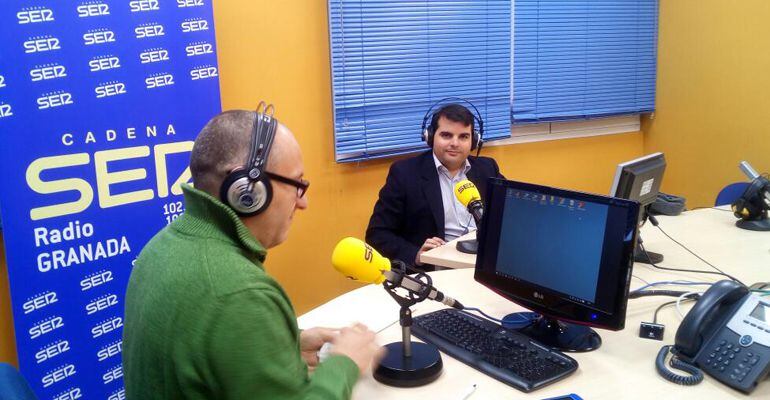 Rafael Troyano entrevista en Radio Granada al responsable de la empresa Telmi Telecomunicaciones, Eduardo Chamorro